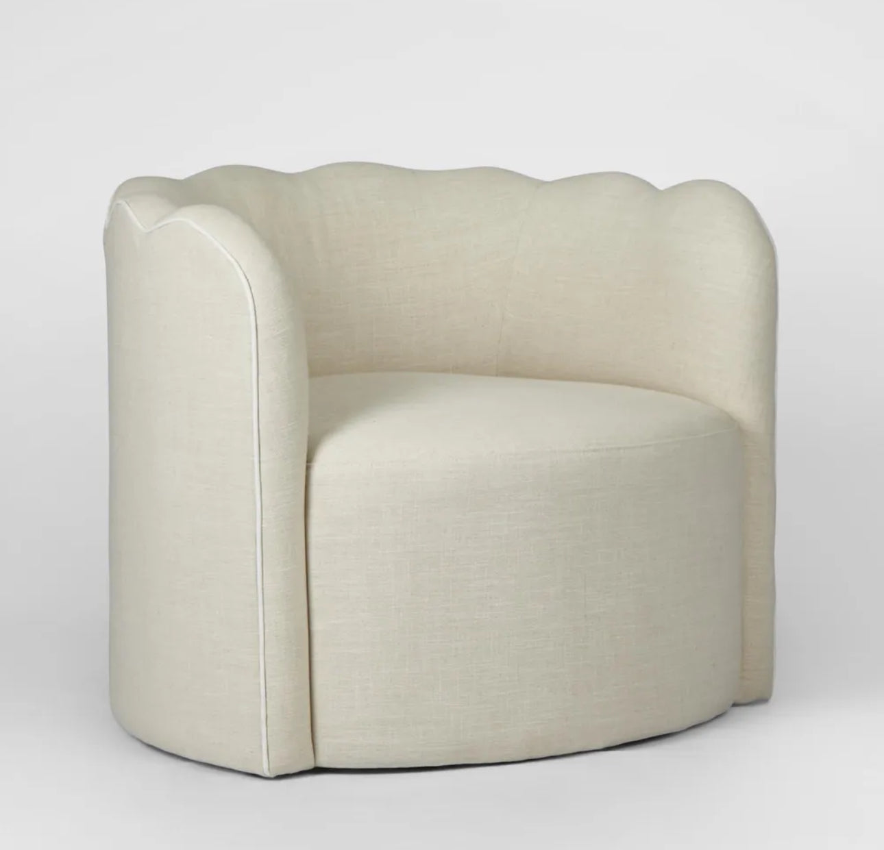 CAMILLE SCALLOP ARMCHAIR NATURAL WITH WHITE PIPING