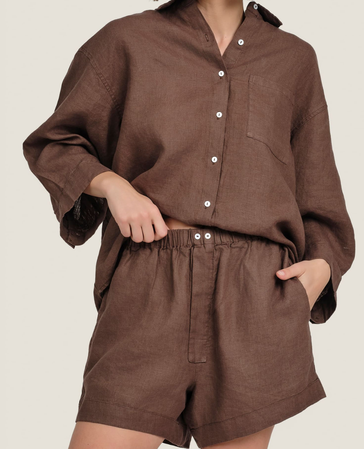 C&G Linen Shorts Chocolate Large