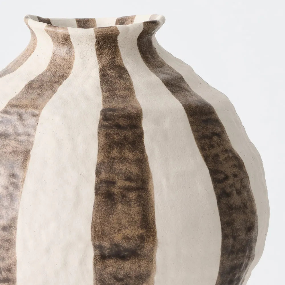Floral Interiors Oreio Pot Chocolate Brown