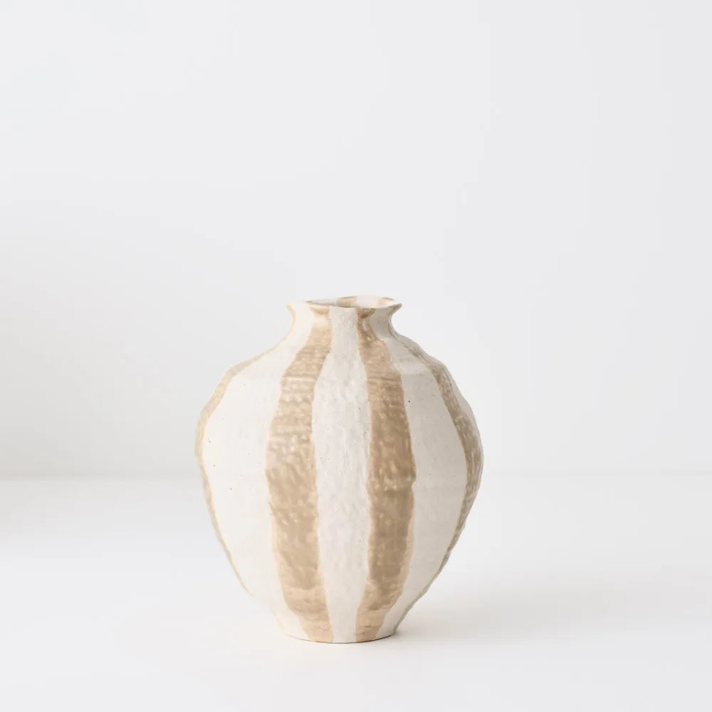 Floral Interiors Oreio Pot Sand