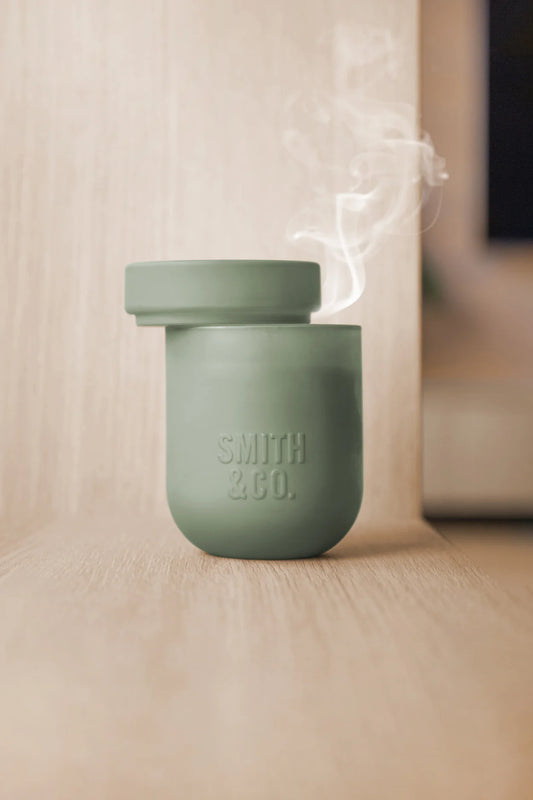 Smith & Co Amber & Freesia Candle