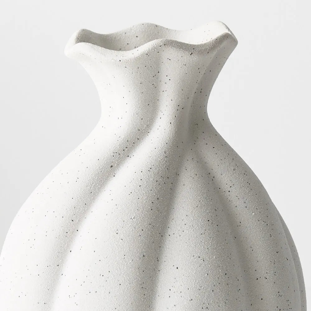 Floral Interiors Hana Vase Small White