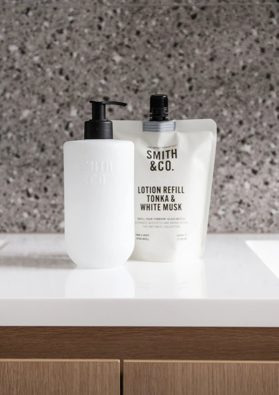 Smith & Co Tonka & White Musk Lotion Refill 400ml