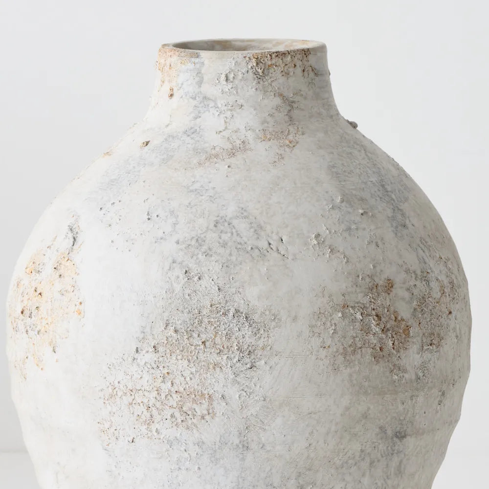 Floral Interiors Vase Eurysaces