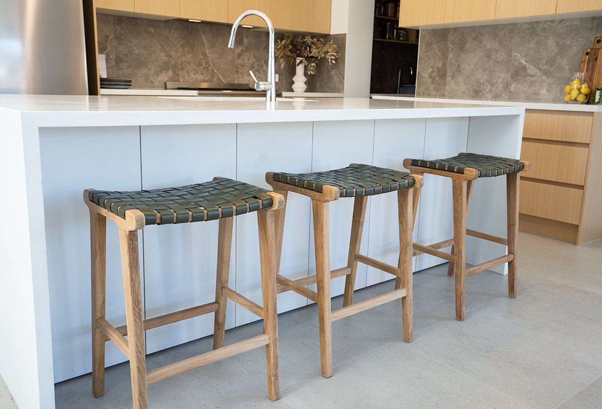 Pasadena Leather Saddle Stool – Olive – Woven