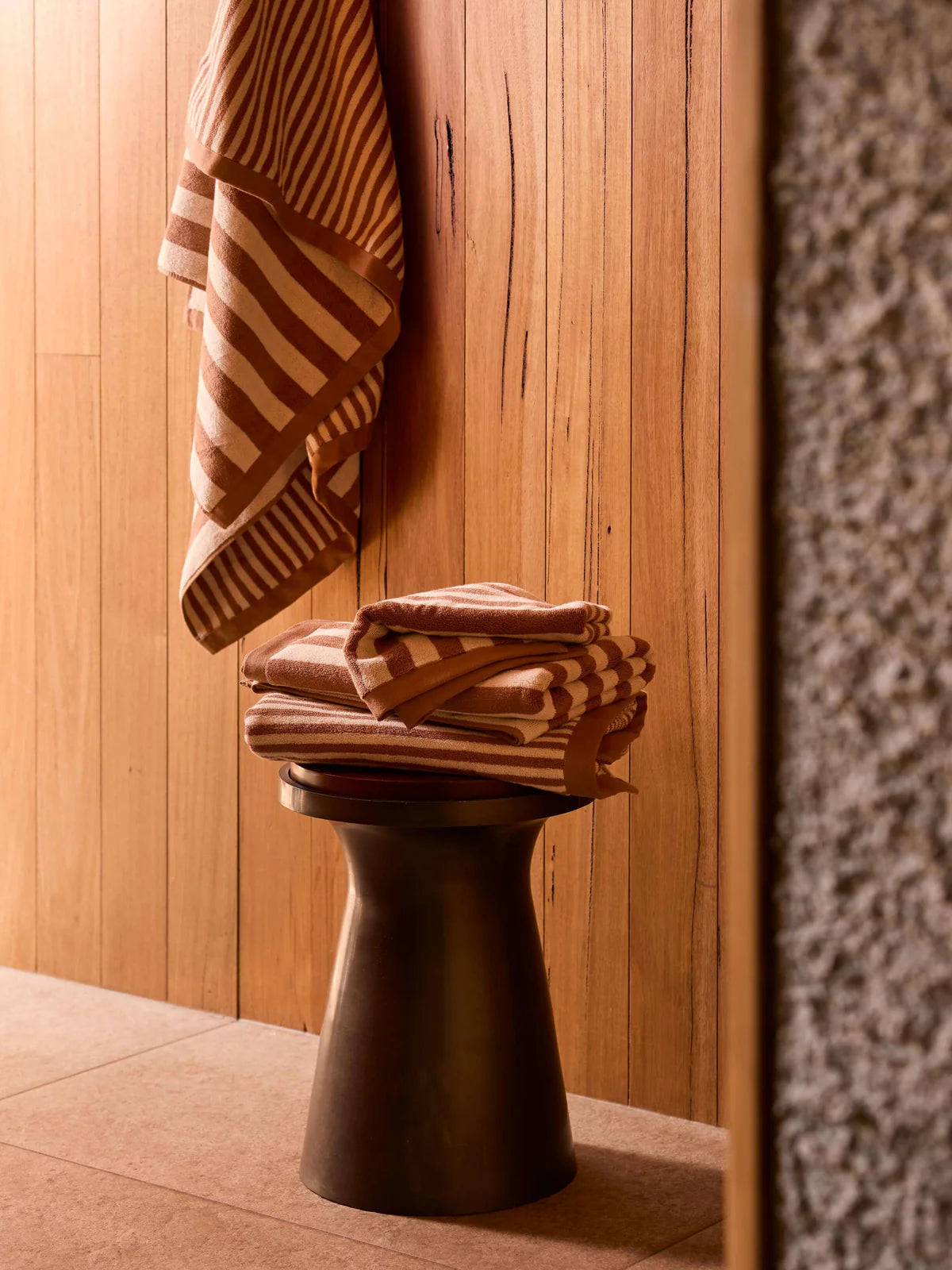 LM Home Raye Terracotta Hand Towel