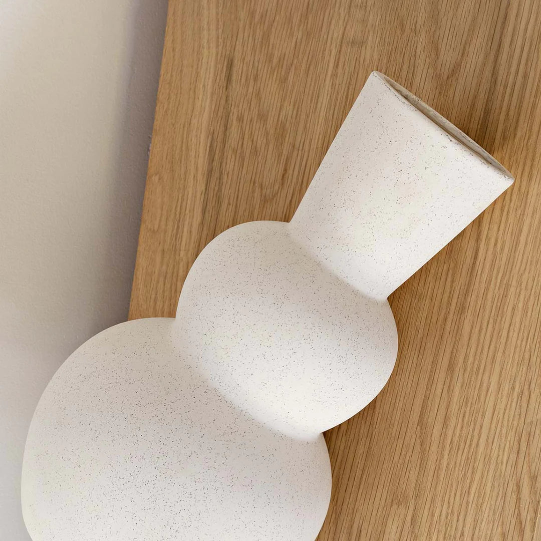 Lola Vase - Matte Cream