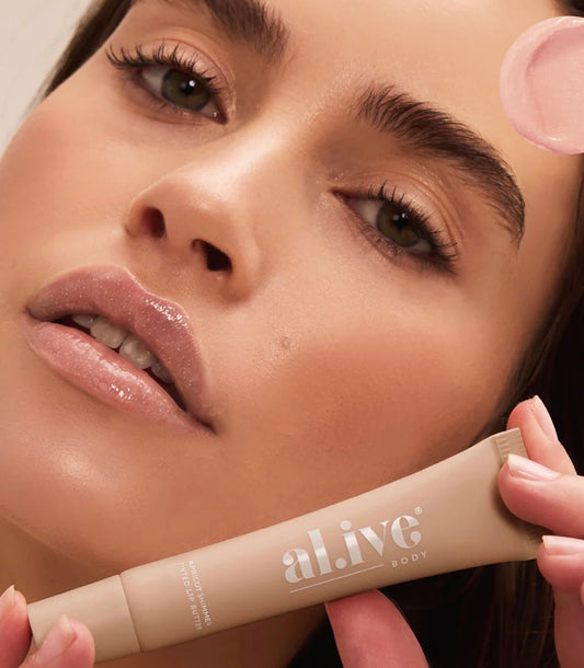 Al.ive Body tinted lip butter
APRICOT SHIMMER