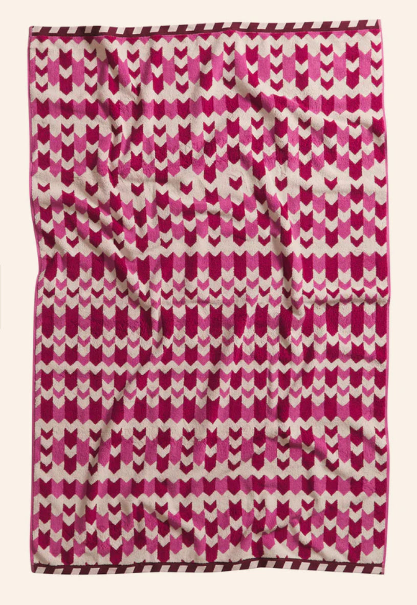 Sage & Clare Arlette Bath Sheet - Fuchsia