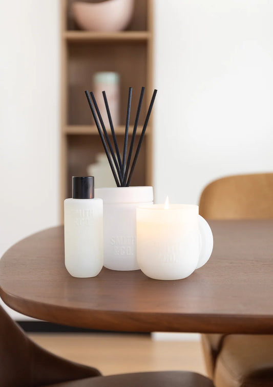 Smith & Co Tonka & White Musk Candle