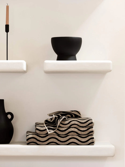 LM Home Wave Noir Hand Towel