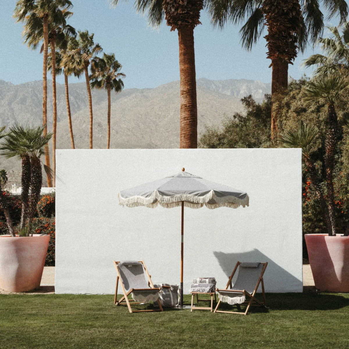Business & Pleasure THE SLING CHAIR - LAUREN'S NAVY STRIPE