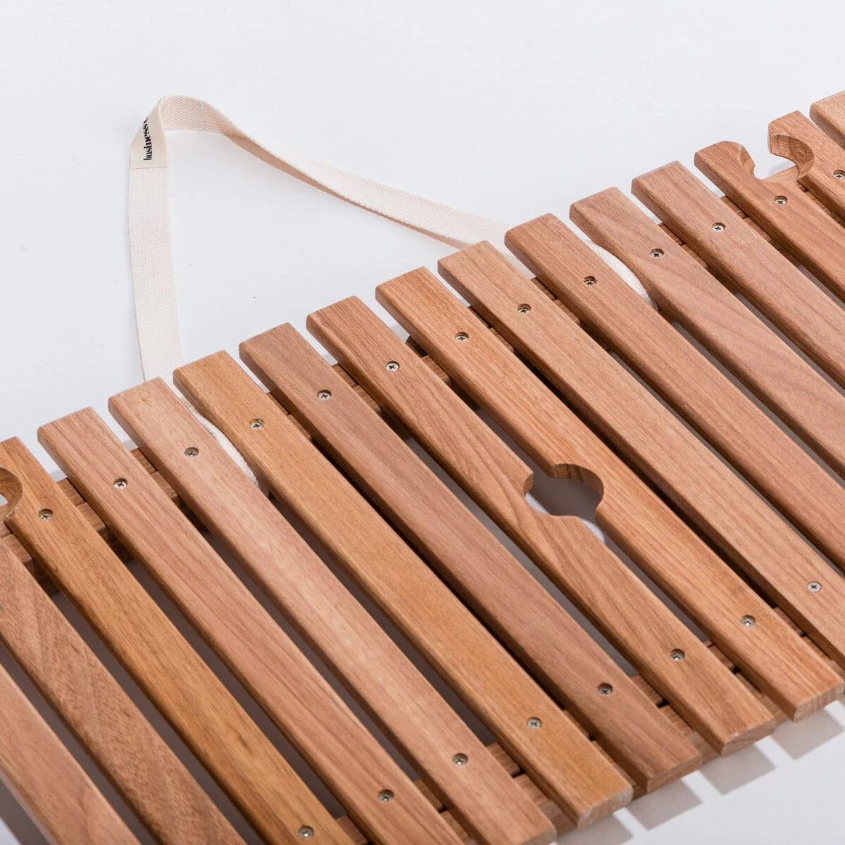 Business & Pleasure THE FOLDING PICNIC TABLE