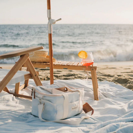 Business & Pleasure THE FOLDING PICNIC TABLE