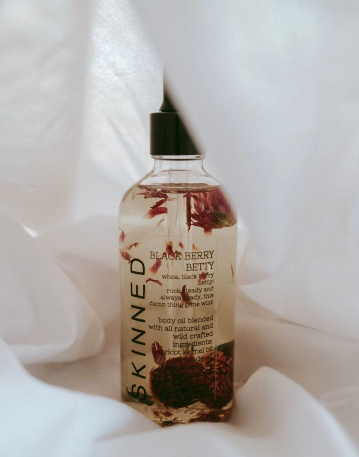 SKINNED BLACK BERRY BETTY BODY OIL 100ML